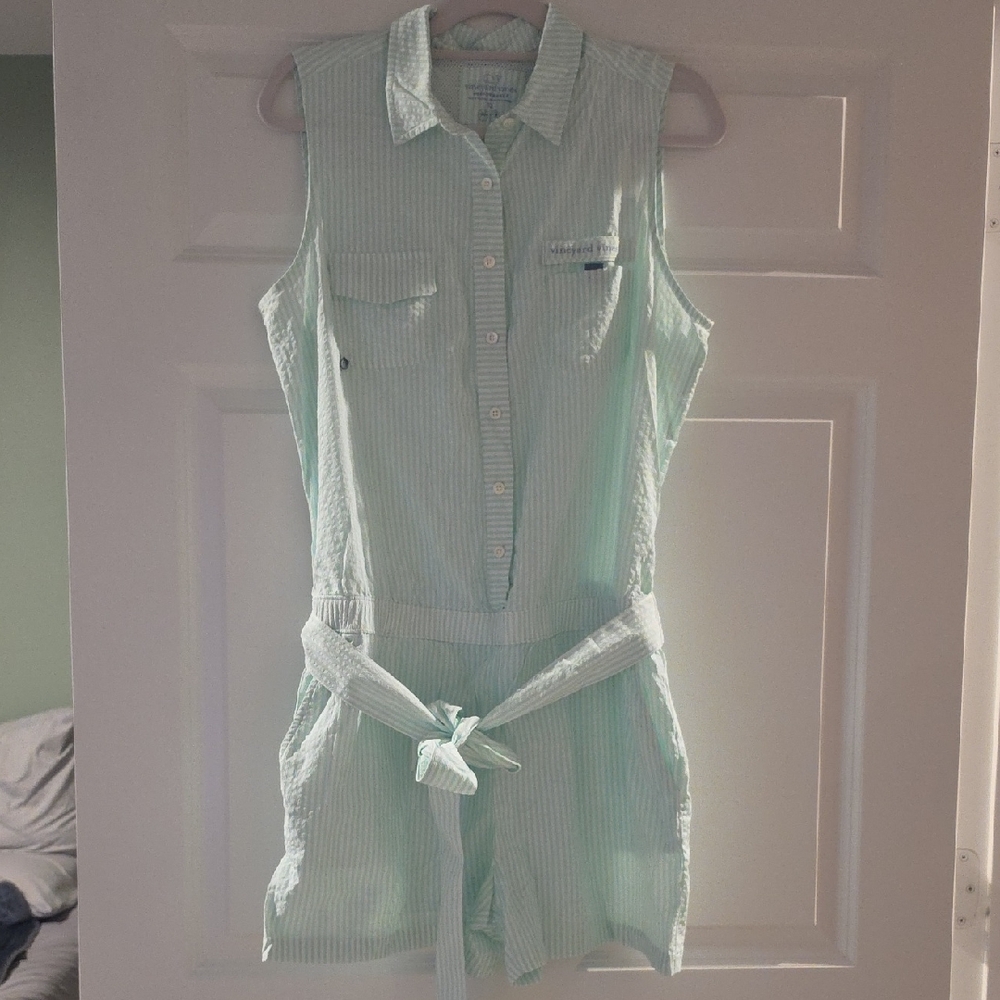 Vineyard Vines Striped Performance Top in Mint and White